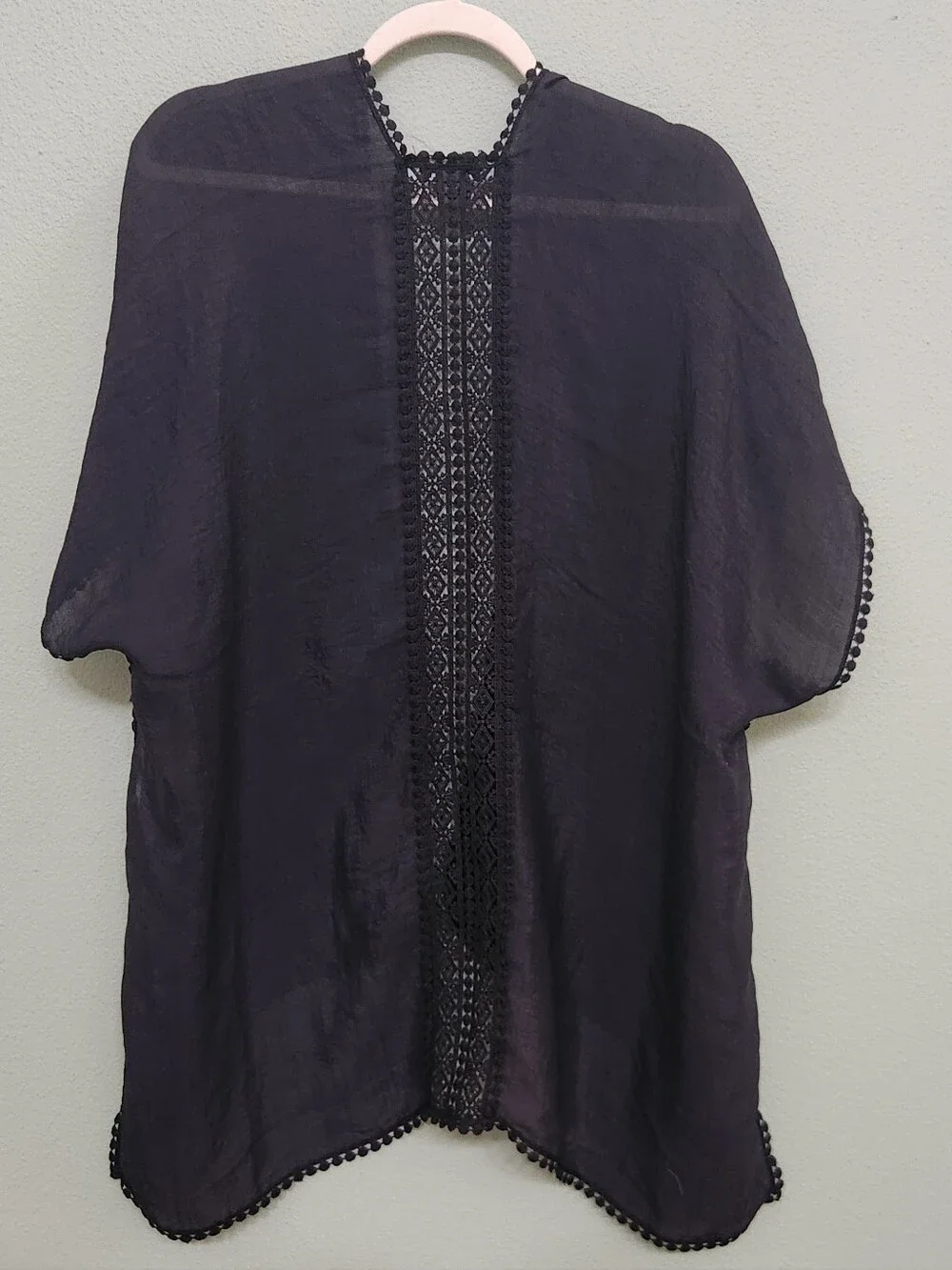 Steve Madden Black Lightweight Kimono Stlye Cover-Up. Size - OSFM